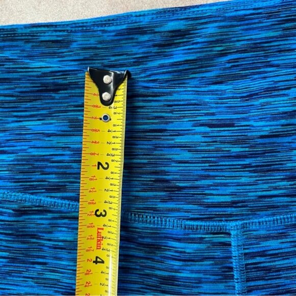 Fabletics Salar Blue Space Dye Mid Rise Crop Leggings - Picture 8 of 11